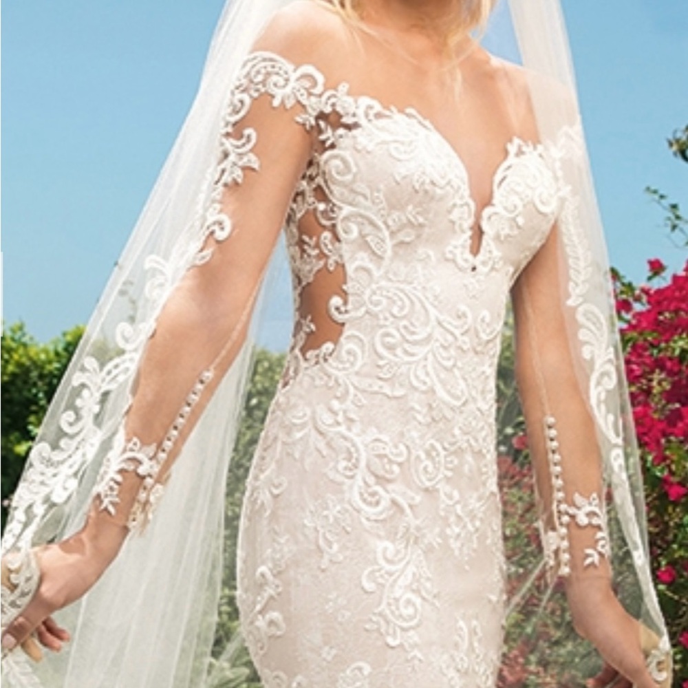 Never Worn  – Casablanca “Madelyn” Style 2356, Altered to 14/16 & Matching Veil